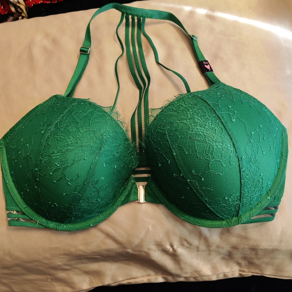 Victoria's Secret Very Sexy Push Up 36D